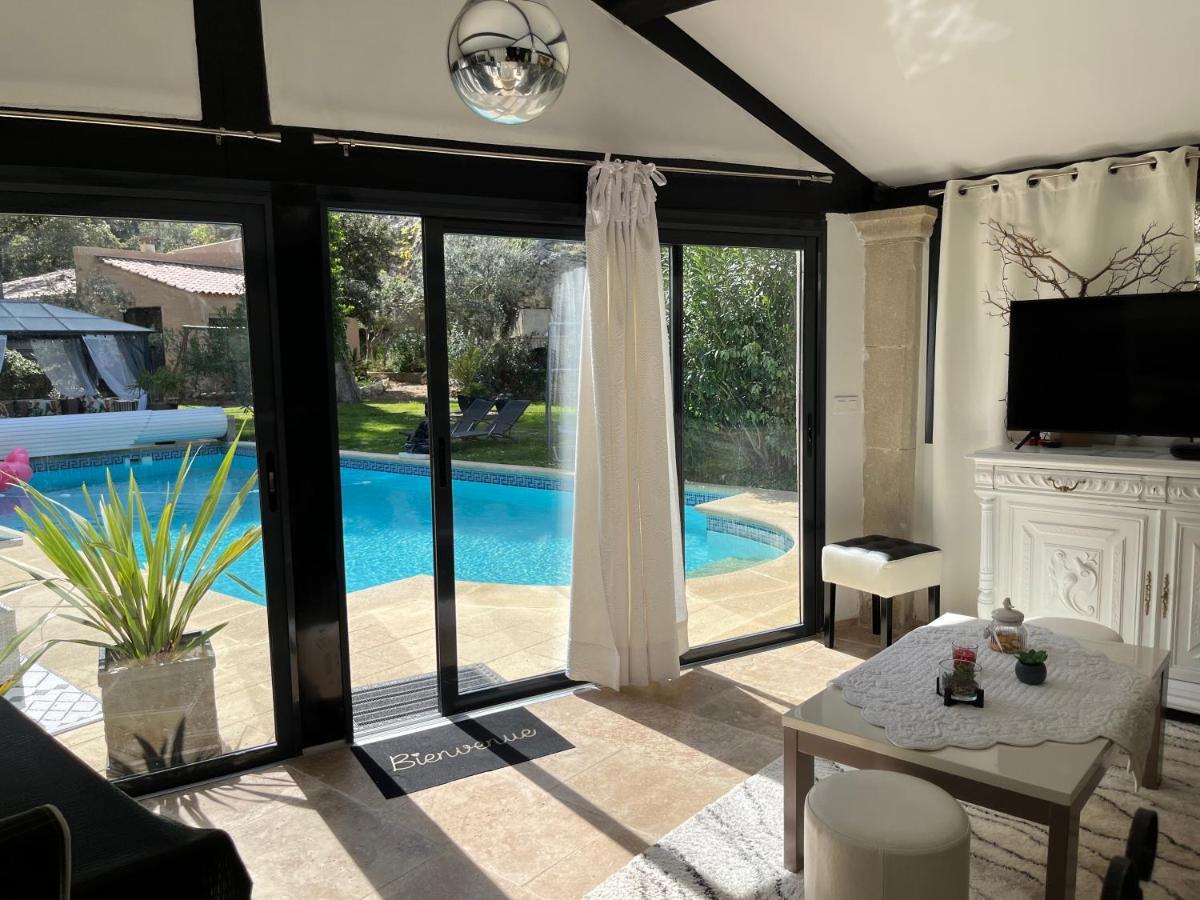 Gite des Estelles Axel avec espace Jacuzzi Cavaillon Exterior foto