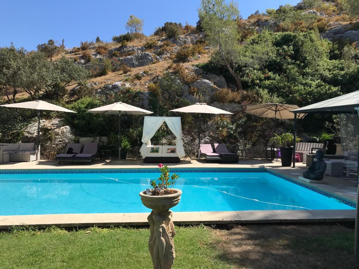Gite des Estelles Axel avec espace Jacuzzi Cavaillon Exterior foto